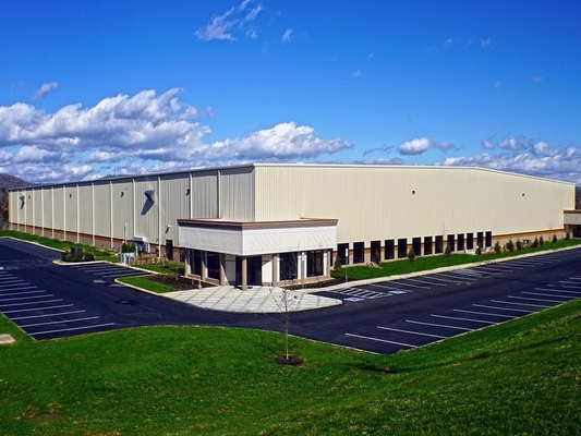 Customized Color Q355 Steel Workshop Sheds Pre Engineered Structure Earthquake Resistance